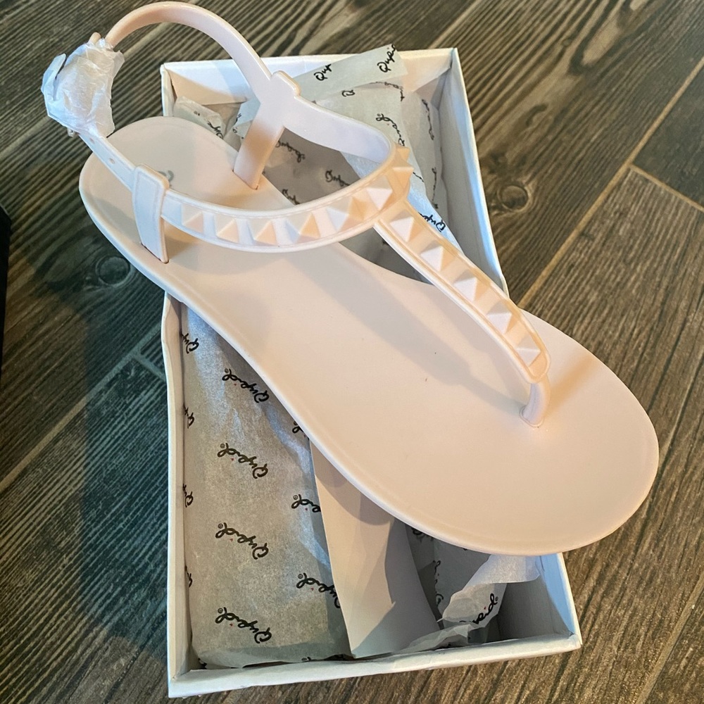 Matte studded sandals (light pink/nude)